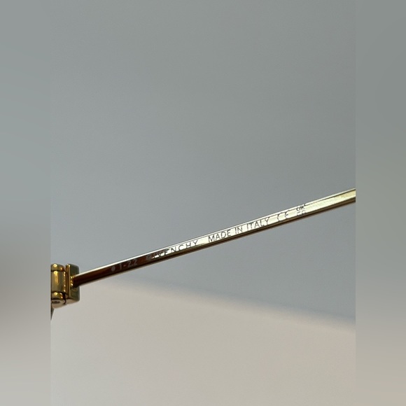 COPY - Nwt Givenchy Tri-Fold Unisex Foldable Sunglasses in Mirror Gold - Picture 9 of 12